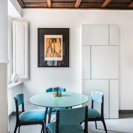 Monti Exclusive Medieval Tower Apartment Rome